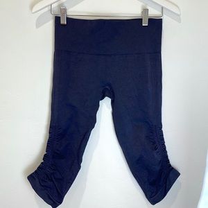 LULULEMON • in the flow leggings - Sz 9